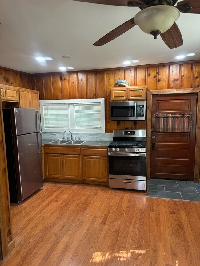 Photo - 1204 N Hickory Terrace