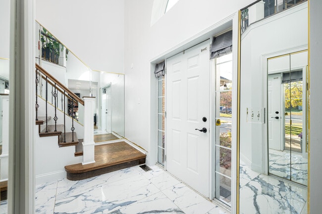 Photo - 4025 Rolling Meadow Ln