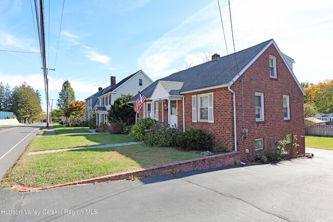 Photo - 208 Lucas Ave