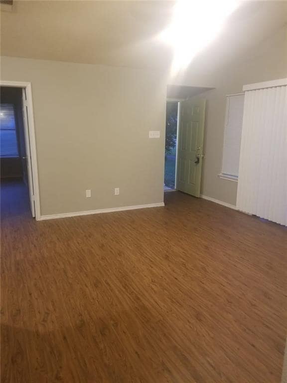 Photo - 1214 Orchard Park Cir