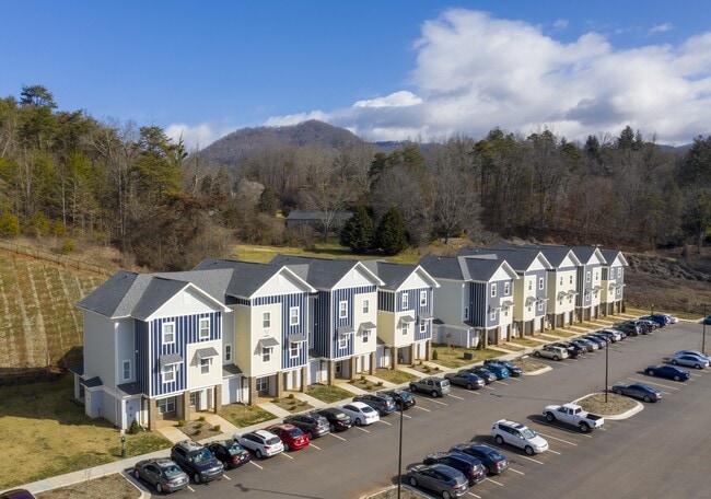 Flagship Western Apartments & Townhomes - Flagship Western Apartments & Townhomes