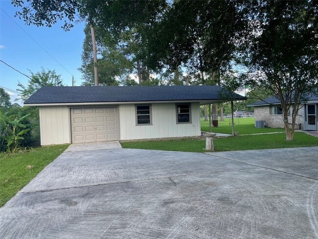 Photo - 16526 Walnut Springs Ln