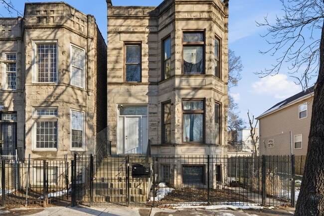 Building Photo - 1637 S St Louis Ave