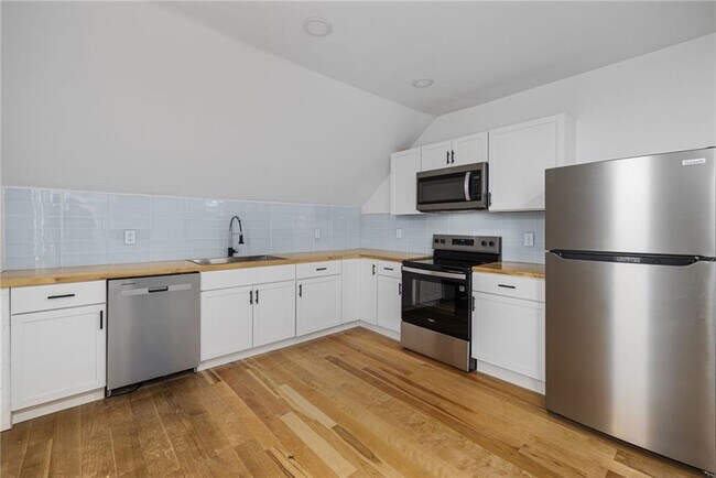 Photo - 30 Cypress St Unit 3