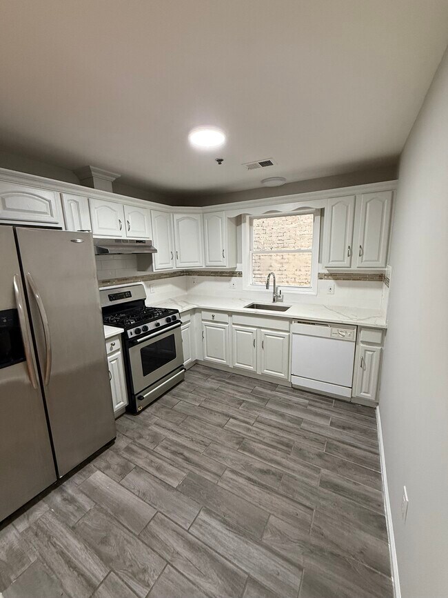 535 Central Ave Unit 3