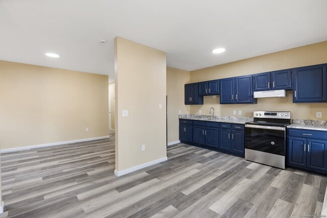 Building Photo - 31 Capen St Rental
