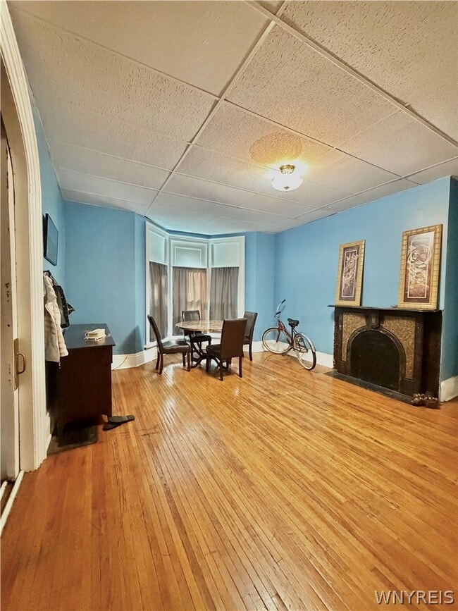 124 Normal Ave