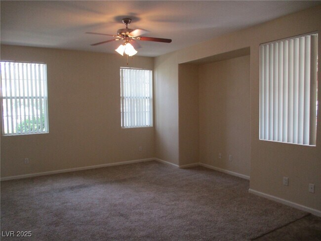 Photo - 10220 Penrith Ave Unidad 103