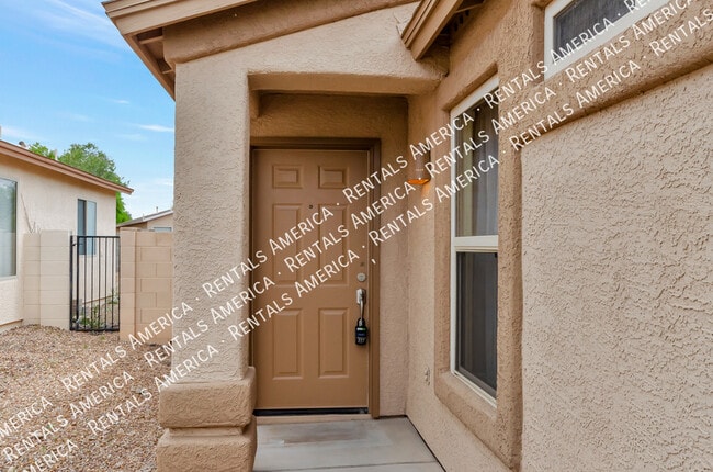 Building Photo - 10138 E Desert Paradise Pl Rental