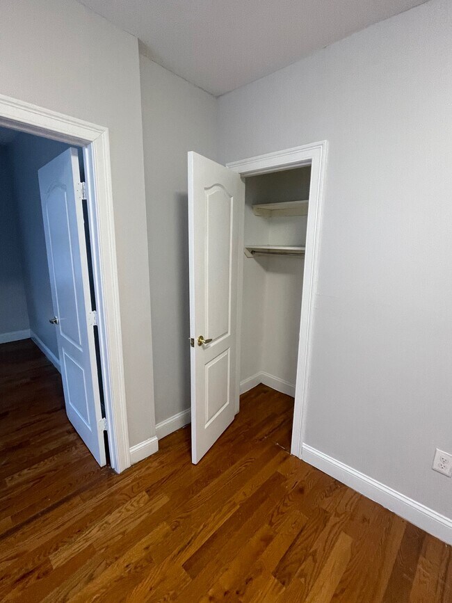 30 71st - Victory Apts.