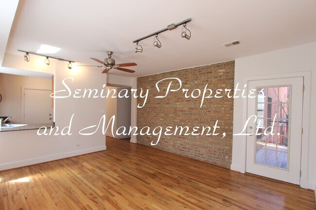 Photo - 921-27 W Sunnyside