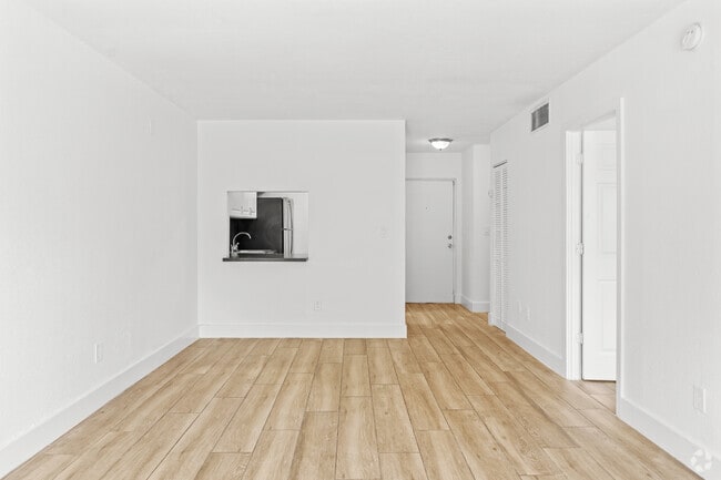 2 BR, 1 BA - 725SF - Living Room