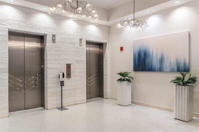 Photo - 413 E Pine St