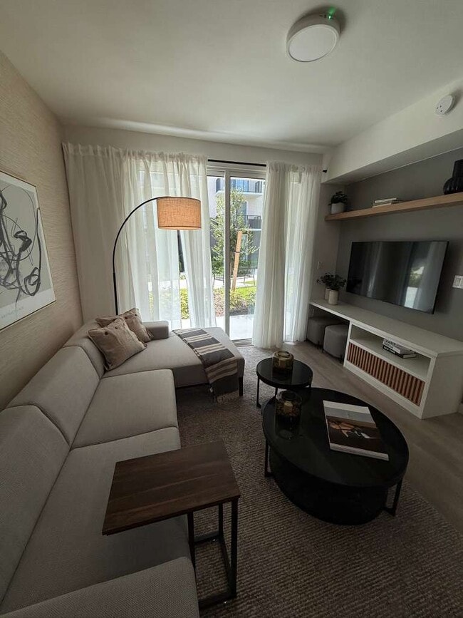 Building Photo - 554 NW 153rd St Unit C1