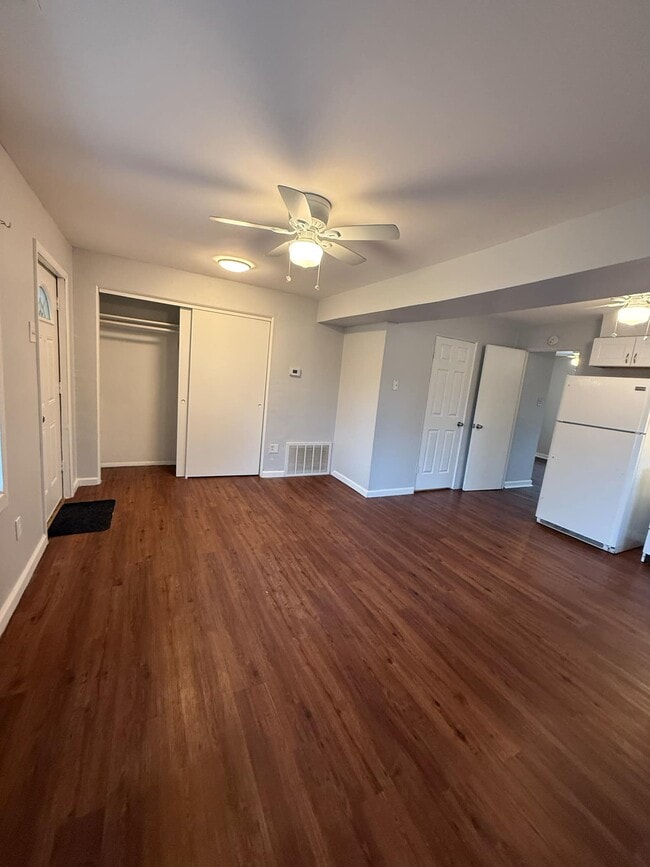 Photo - 707 Graham Ln Unit B