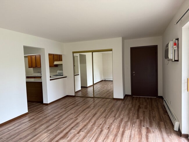 Building Photo - 480 Pleasant Run Dr