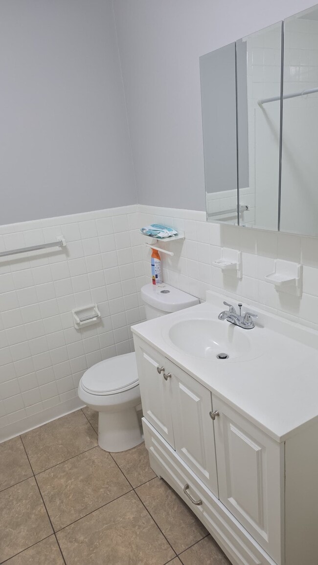 Photo - 40 Whitewood Rd Unit 26