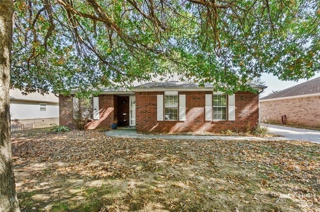 Building Photo - 1314 Tradition Ave