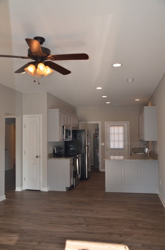 Photo - 2265 9th Ave Pl NE