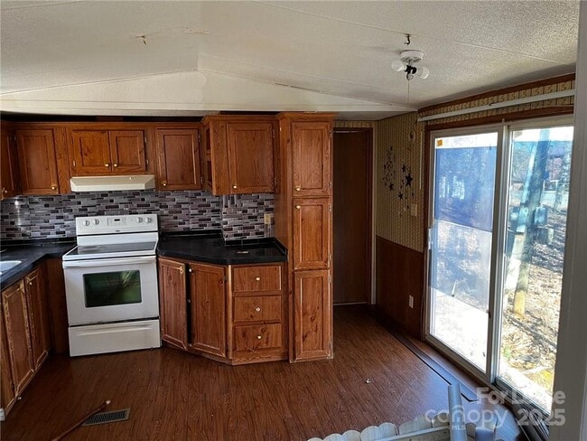 Photo - 3680 Berry Rd