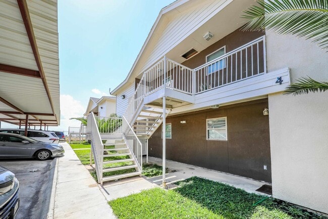 Photo - 2601 Lomas Del Sur Boulevard Unidad 404