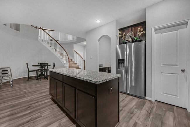 Building Photo - 2509 Ocean Key Dr