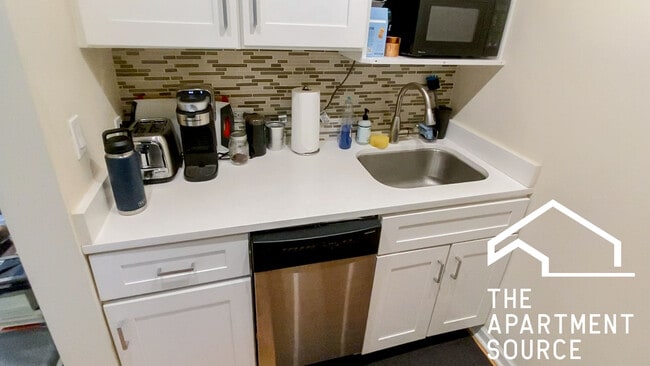 Photo - 2520 W Leland Ave Unit A3