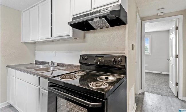 Photo - 3944 40th St N