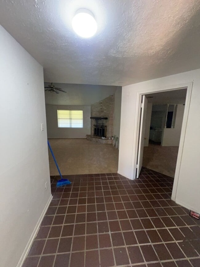 Photo - 14834 Keelby Dr