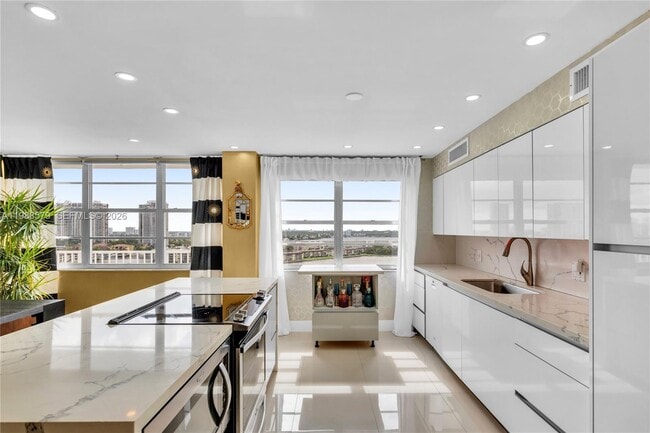 Photo - 2801 NE 183rd St Unit 1516W