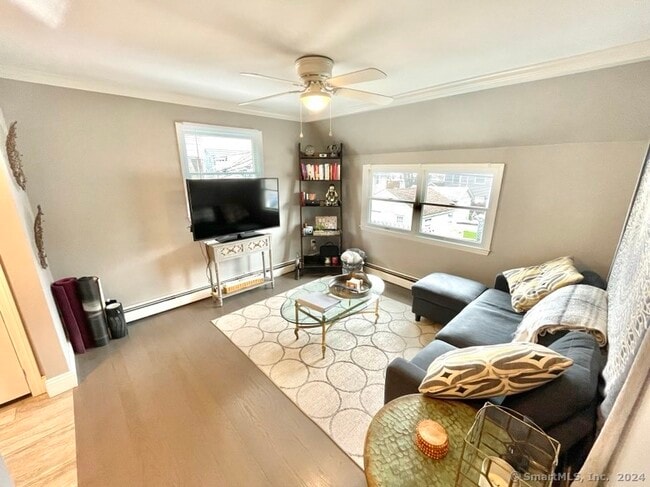 Photo - 840 E Broadway Unit 2