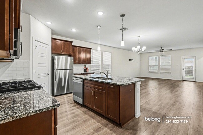 Photo - 5458 Ridgeway Dr