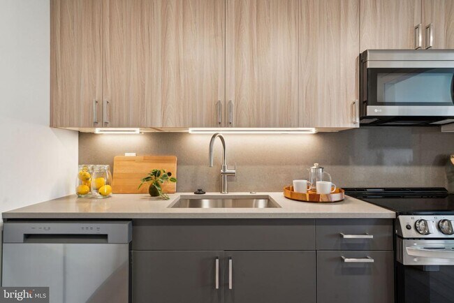 Photo - 2000 Dreer St Unit 603