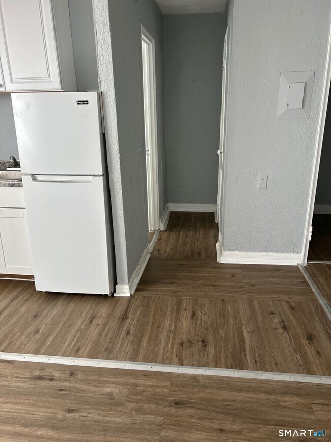 Photo - 305 Parrott Ave Unit 1b