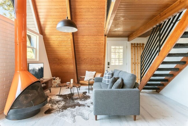 Photo - Fully Furnished Modern Mountain Cabin in Wrightwood 2 bedroom 1 bath