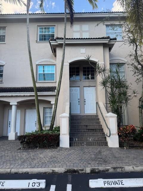 Building Photo - 5650 NW 115th Ct