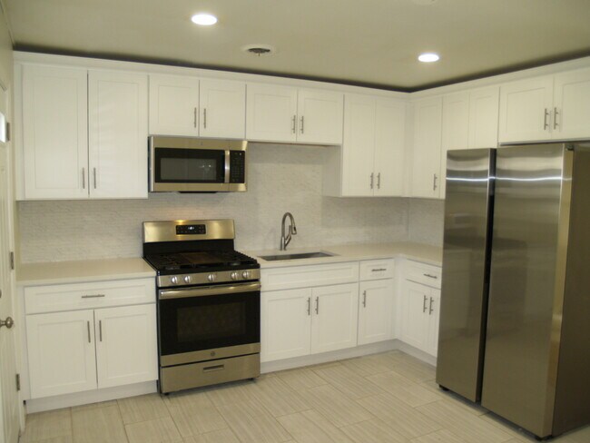 Photo - 2069 217th St