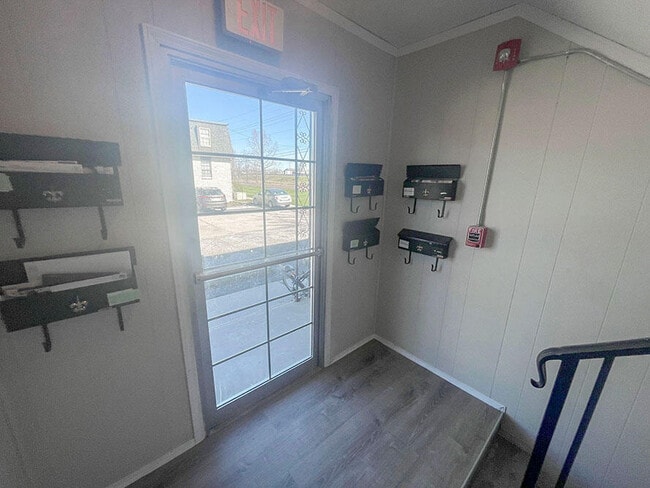 Building Photo - 3408 Balboa Ln Unit B 31