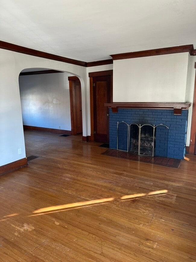 Photo - 204 S Linden Ave