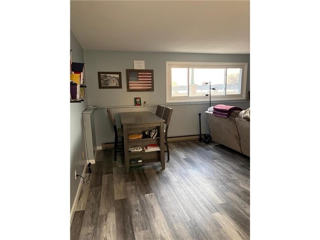 Photo - 102 Lake Ave S Unit 1