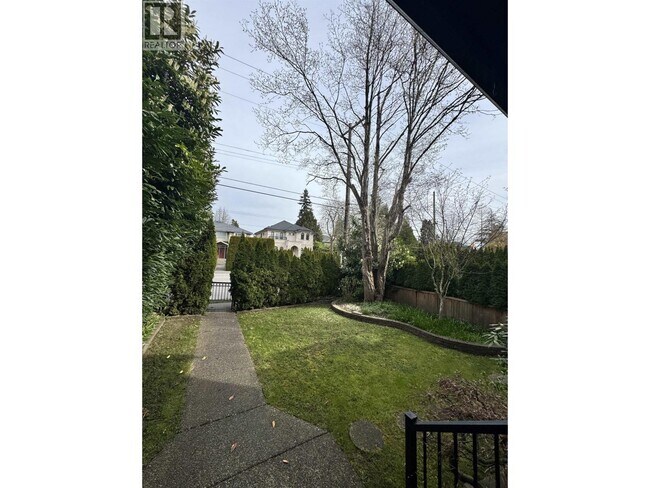 Photo - 2922 W 41st Ave