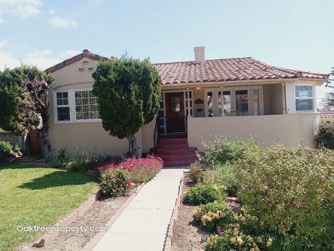Building Photo - Beautiful Spanish Style Midtown Home with ...