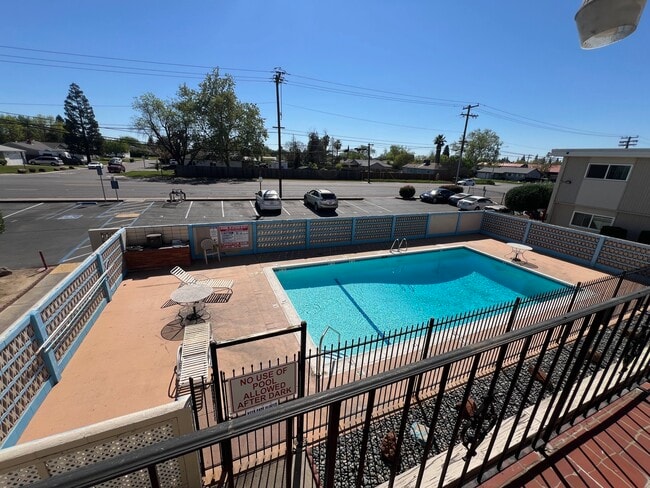 Photo - 2383 Arden Wy Unidad 21