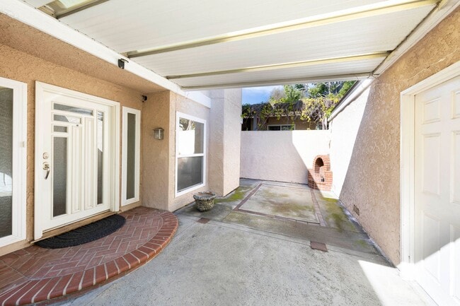 Photo - 4 bedroom Aegean Heights tract of Mission Viejo