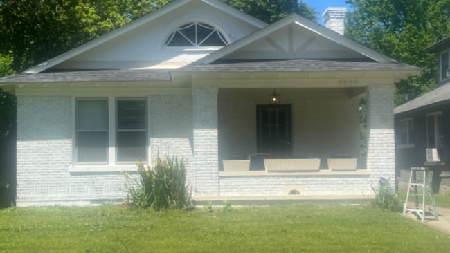 Building Photo - 2250 Evelyn Ave