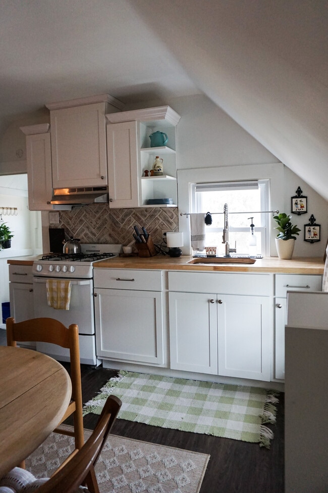 Photo - 712 45th St Unit Upper  B