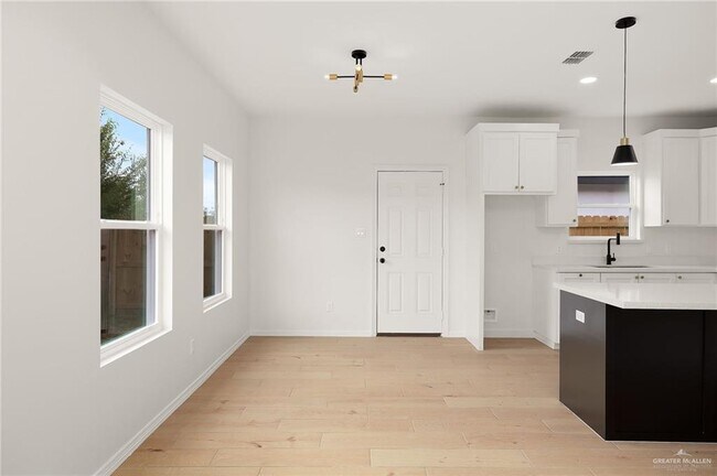 Photo - 15 S Links Dr Unit 4