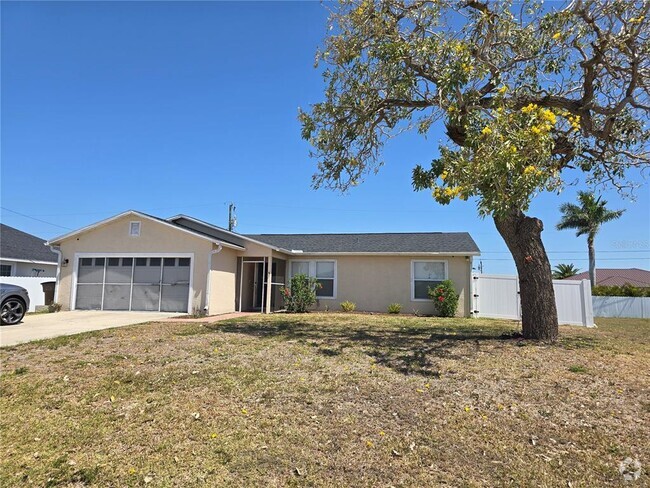 Building Photo - 421 Tropicana Pkwy E Rental