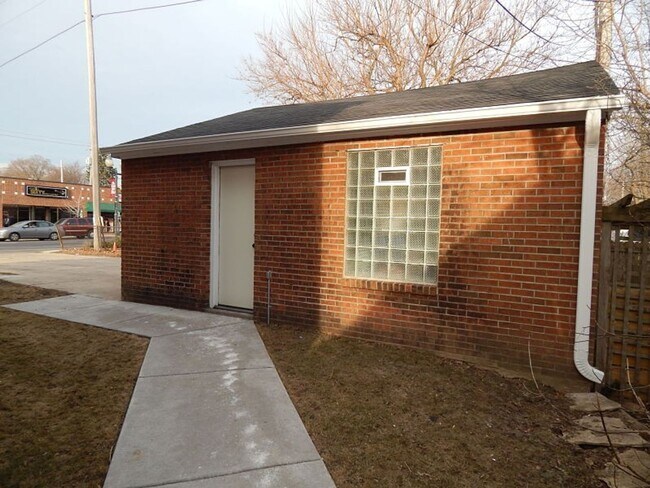 Photo - 2274 N 61st St