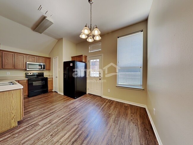 Photo - 3013 Lake Side Dr